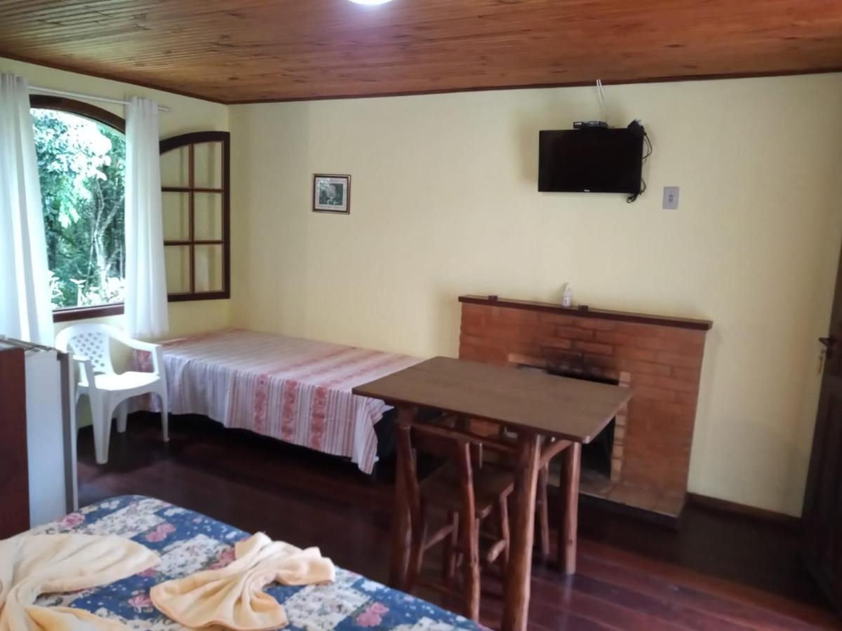 Pousada Sitio Dos Pinhais Visconde De Maua Oda fotoğraf